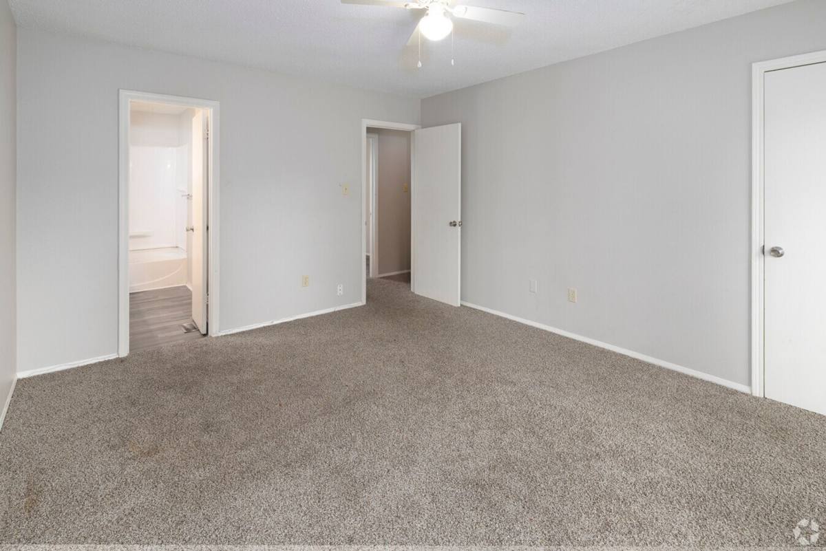 Townhouse for rent at 4001 Old Warren Rd, Pine Bluff, AR 71603