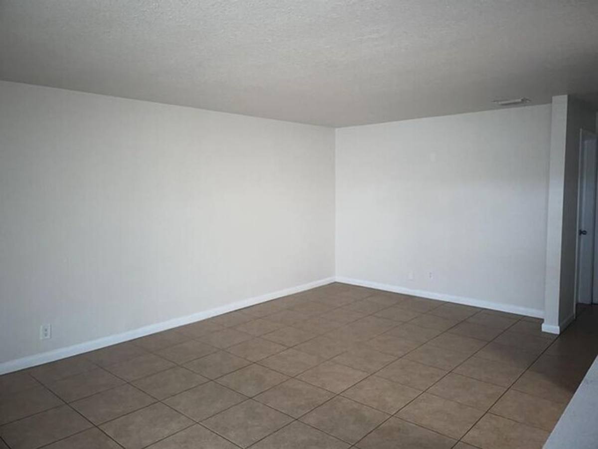 Apartment for rent at 1540 W Blue Heron Blvd #37, West Palm Beach, FL 33404