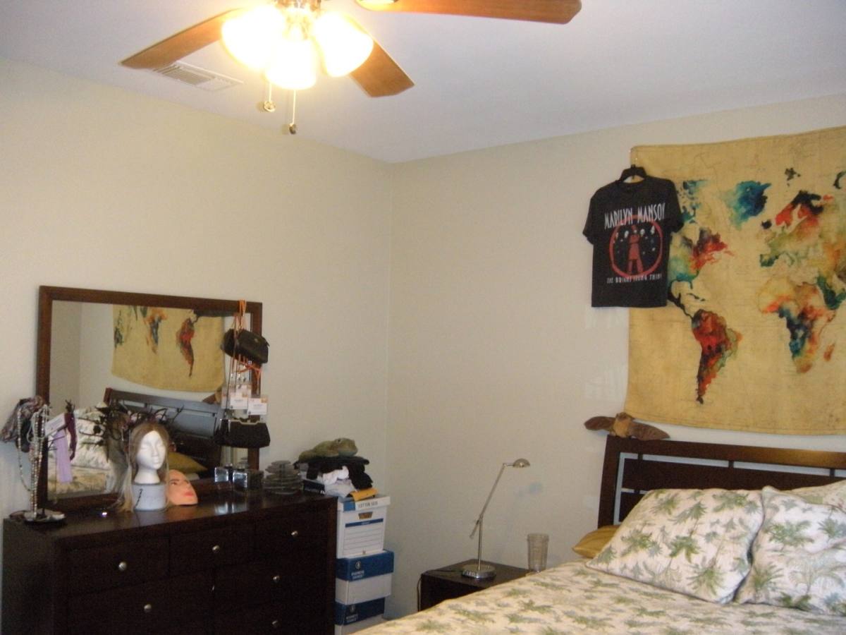 Apartment for rent at 915 W 23rd St, Austin, TX 78705