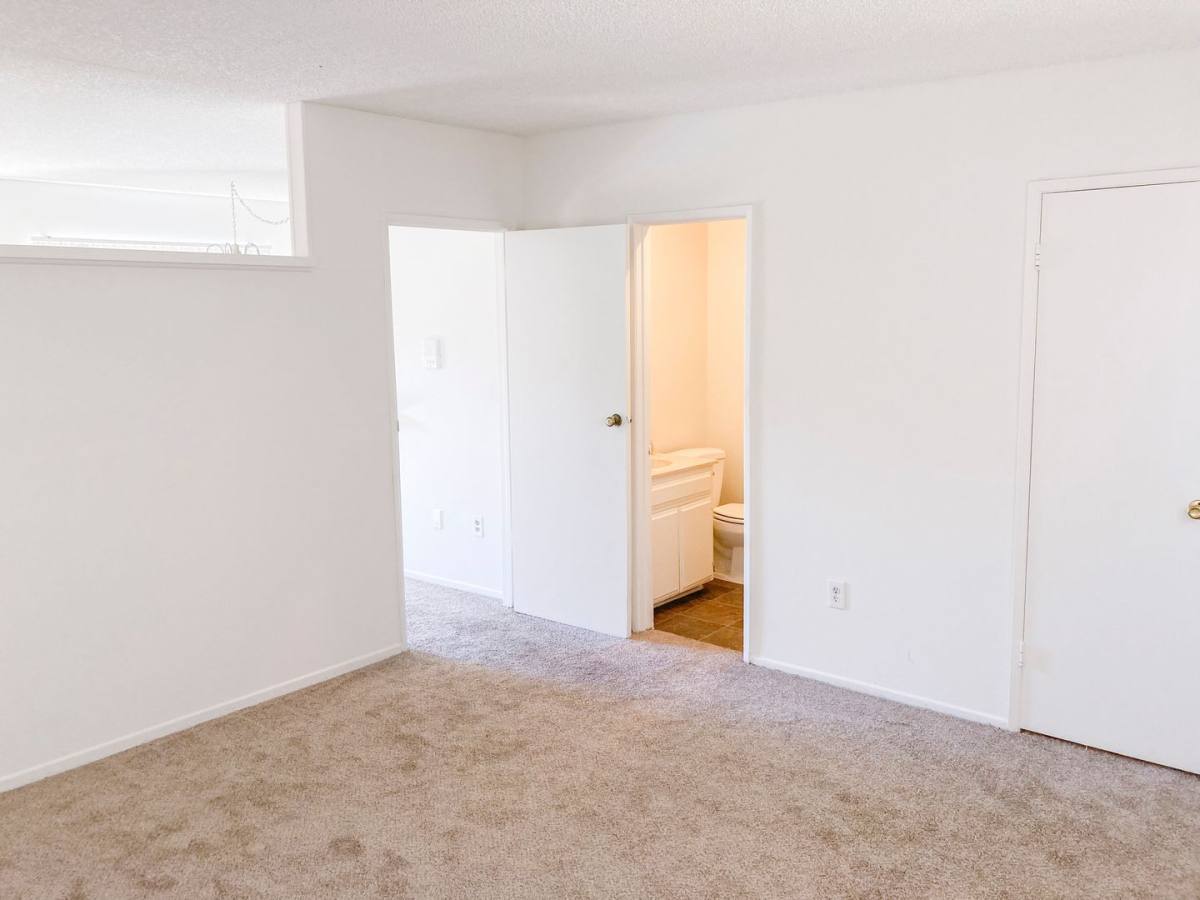 Apartment for rent at 7457 Woodman Ave, Van Nuys, CA 91405