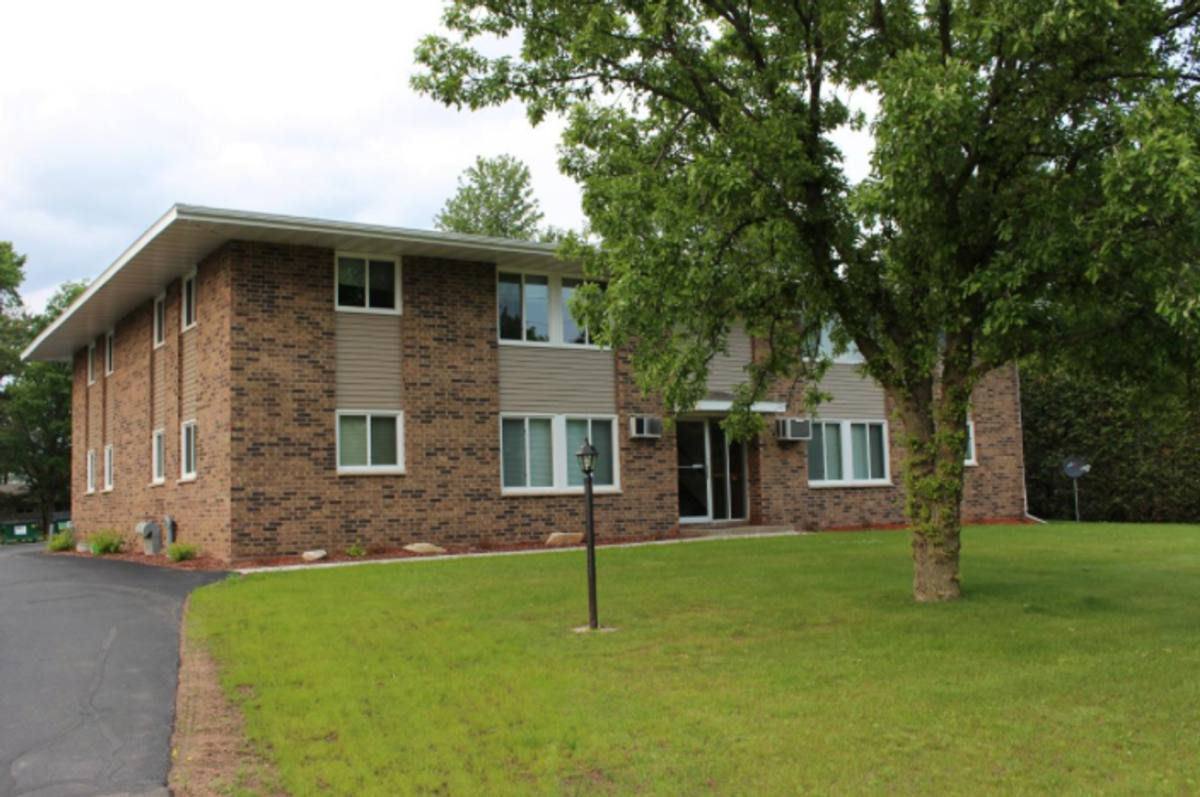 Apartment for rent at 224227 Lakeshore Dr, Wausau, WI 54401