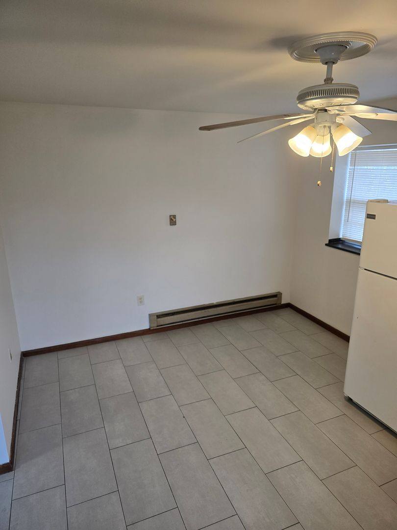 2027 Willow Park Rd, Bethlehem, PA 18020 - Apartment For Rent - Image 8