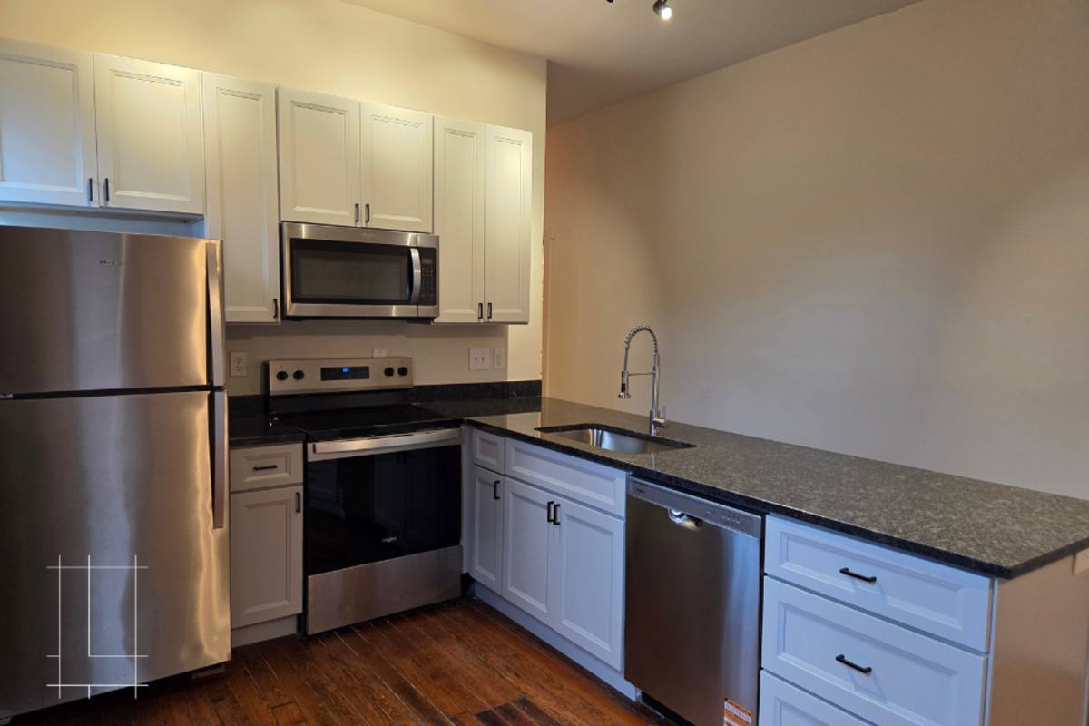 Apartment for rent at 880 Hamlet St, Columbus, OH 43201