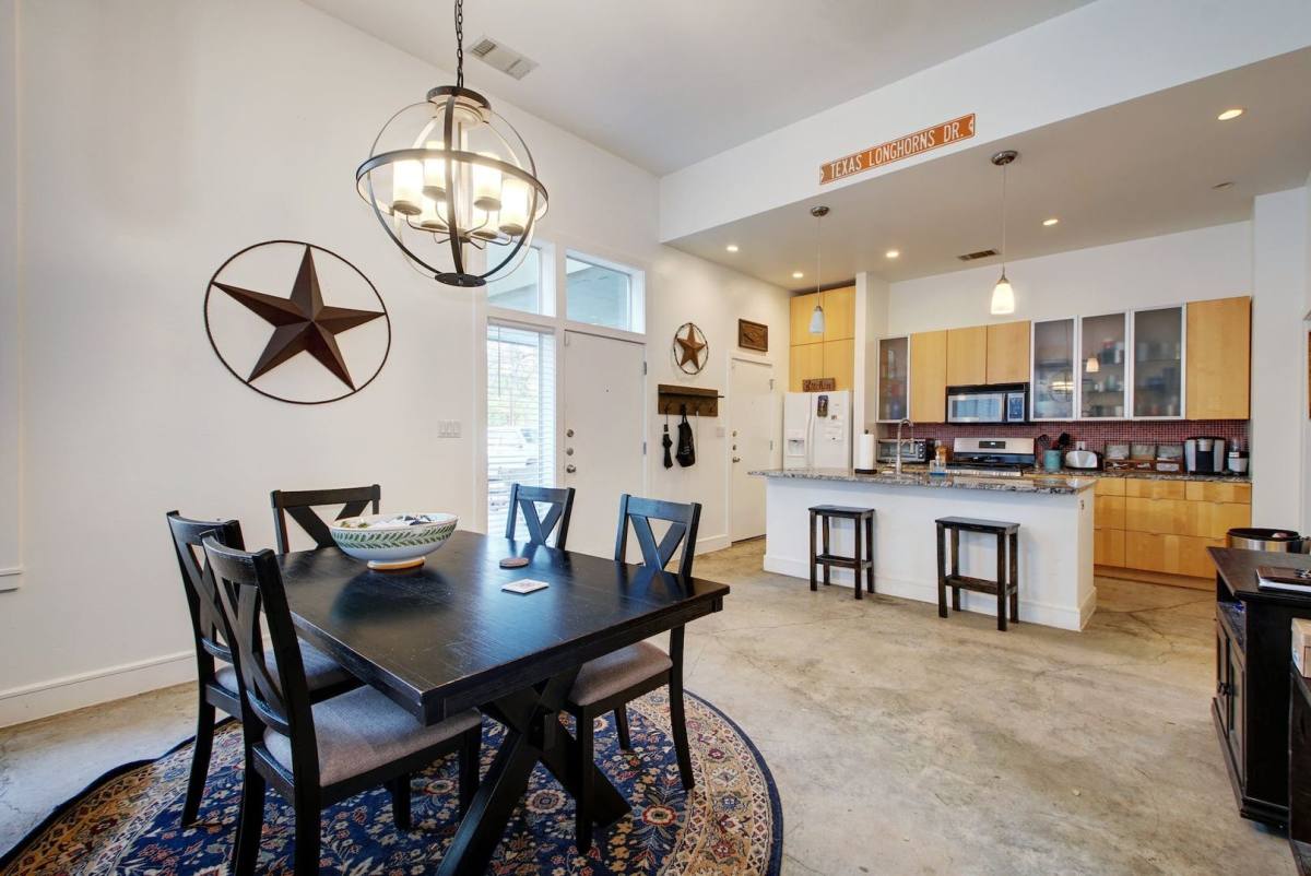 Apartment for rent at 616 W 35th St, Austin, TX 78705