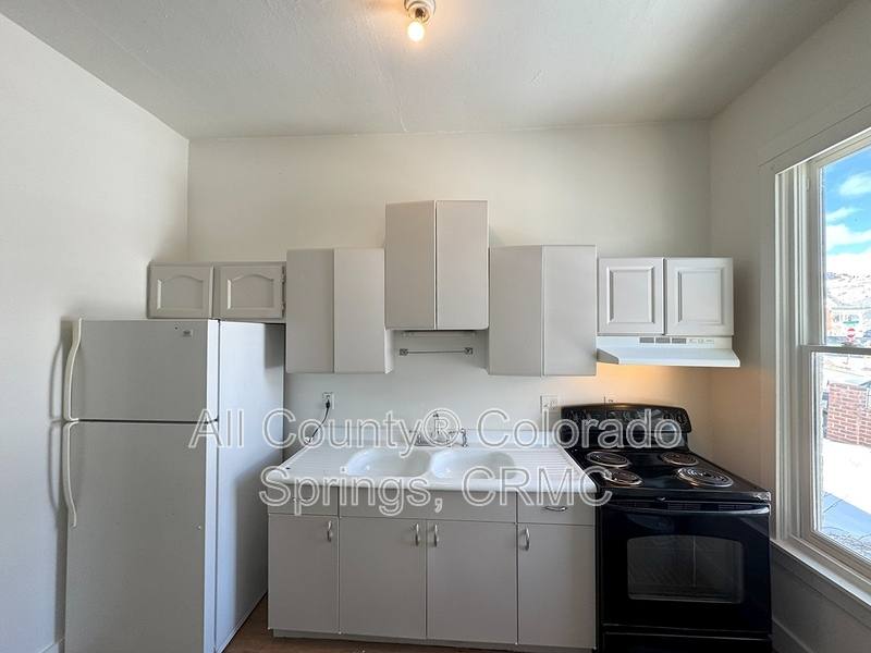 215 N First St, Cripple Creek, CO 80813 - Townhouse for Rent - Image 7