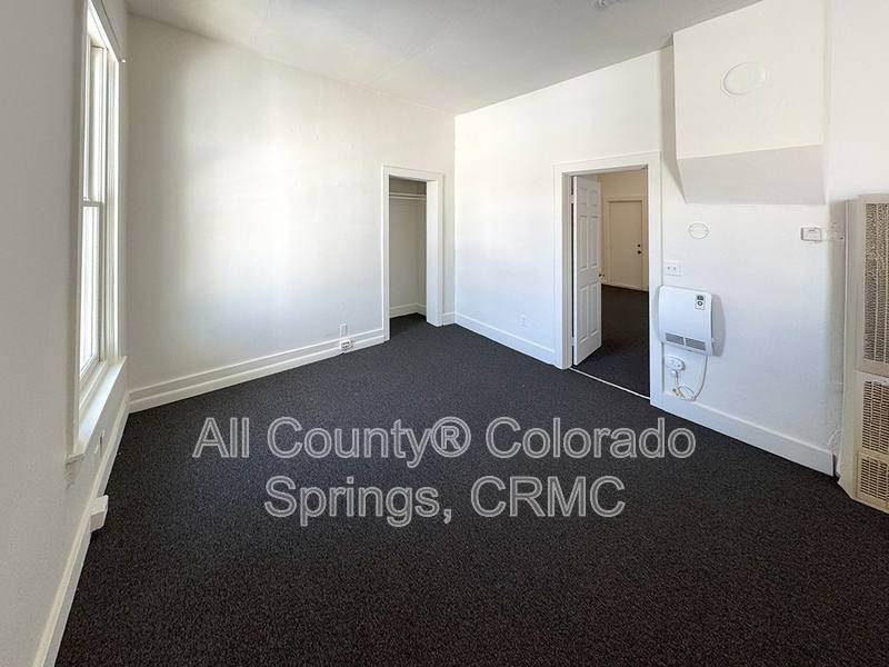 215 N First St, Cripple Creek, CO 80813 - Townhouse for Rent - Image 3