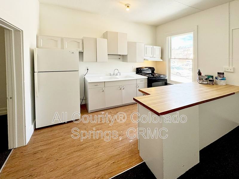 215 N First St, Cripple Creek, CO 80813 - Townhouse for Rent - Image 6
