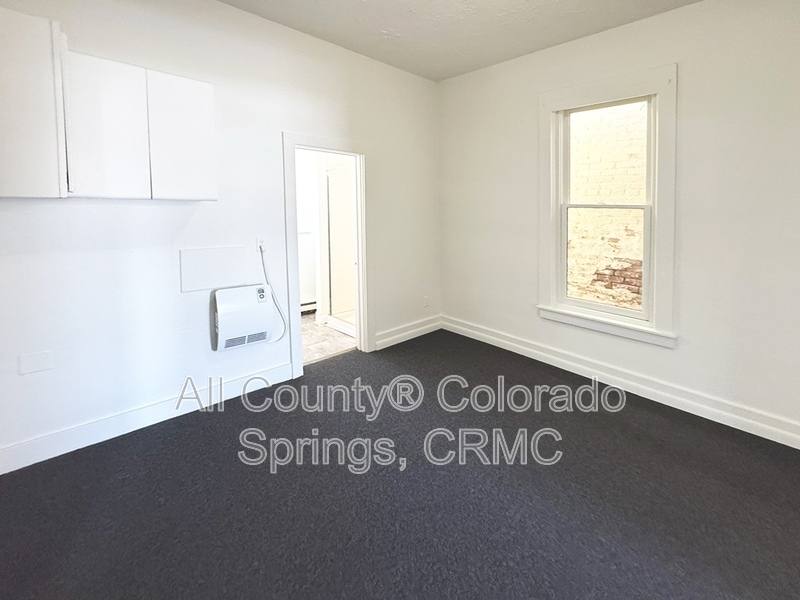 215 N First St, Cripple Creek, CO 80813 - Townhouse for Rent - Image 9
