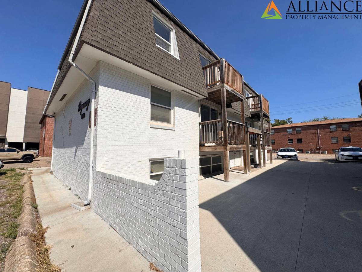 Apartment for rent at 1206 Vattier St, Manhattan, KS 66502