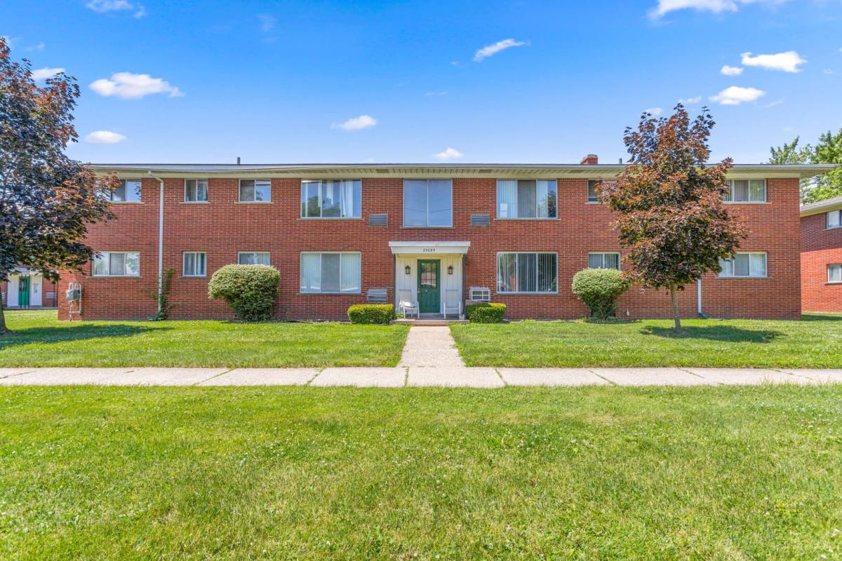 Apartment for rent at 23005 Kelly Rd, Eastpointe, MI 48021