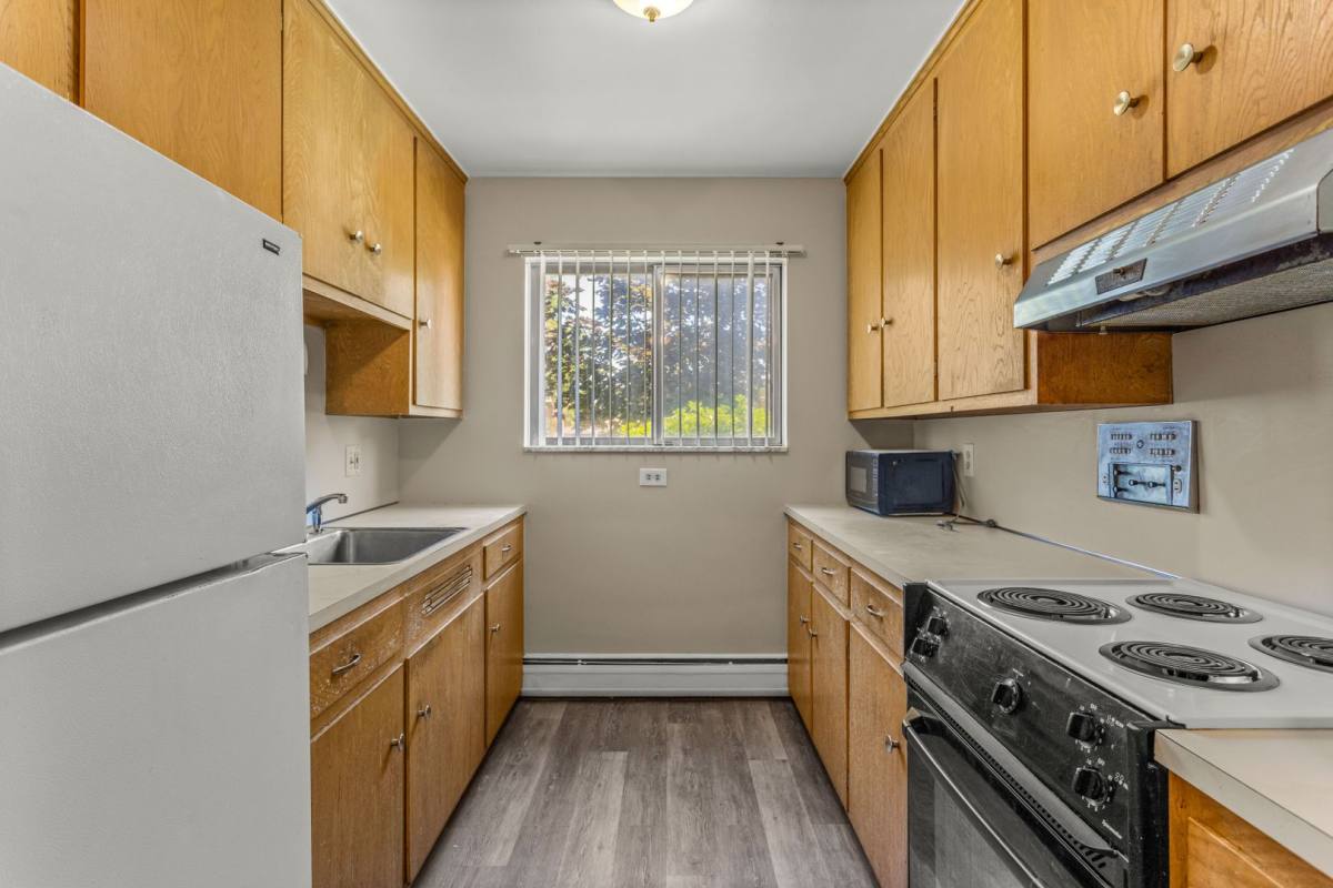 Apartment for rent at 23005 Kelly Rd, Eastpointe, MI 48021