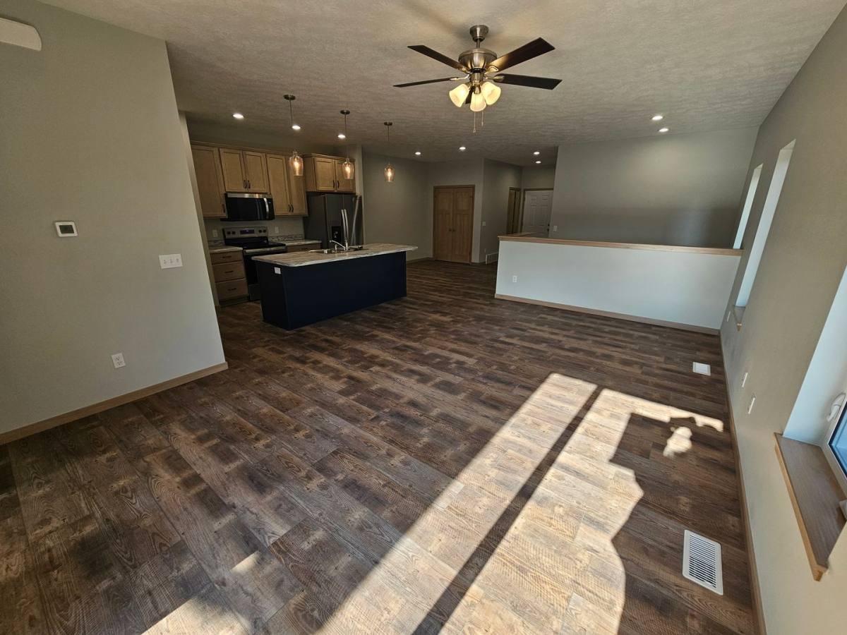 Townhouse for rent at 9622 Tunis Dr, Sioux Falls, SD 57106