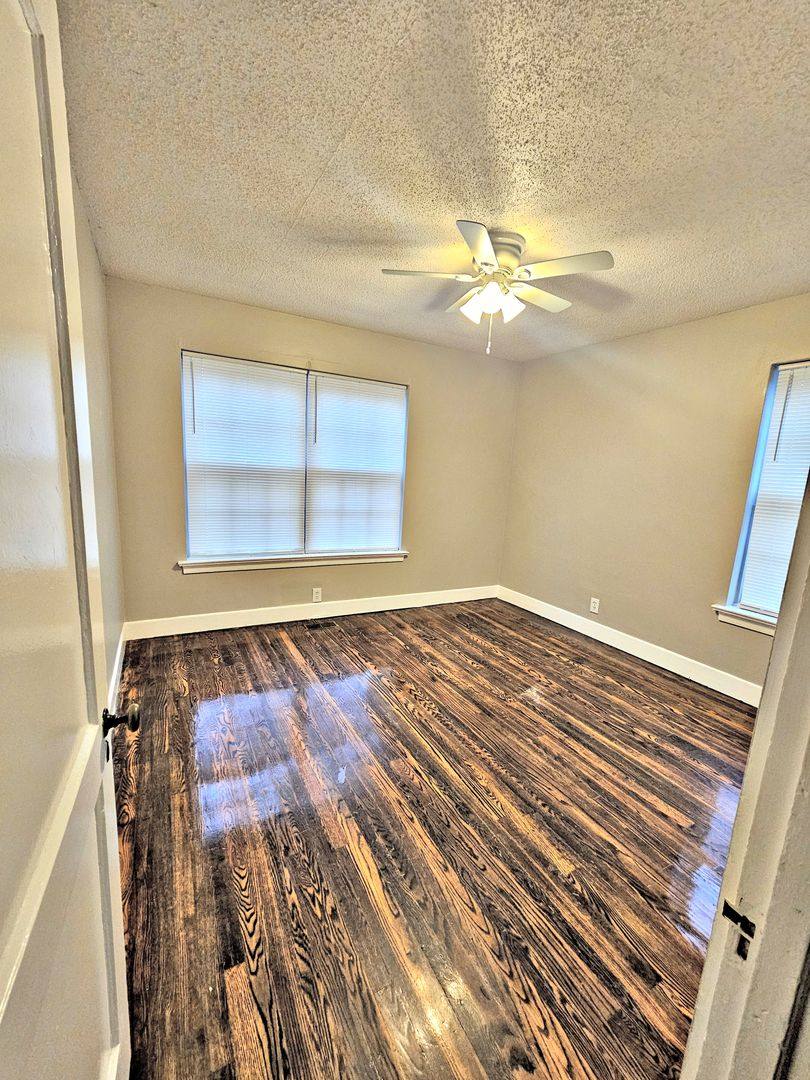 Apartment for rent at 1018-1026 Grant St SE, Decatur, AL 35601
