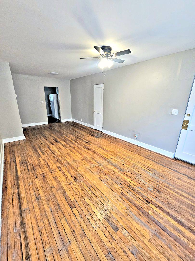 Apartment for rent at 1018-1026 Grant St SE, Decatur, AL 35601