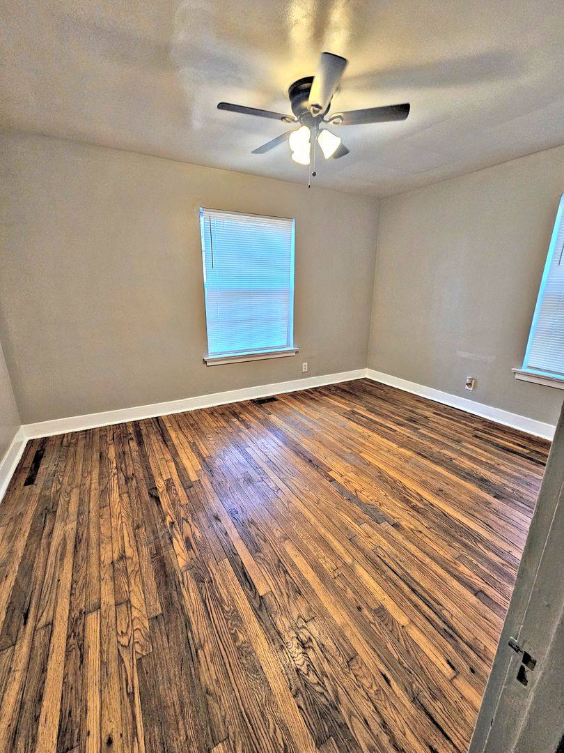 Apartment for rent at 1018-1026 Grant St SE, Decatur, AL 35601