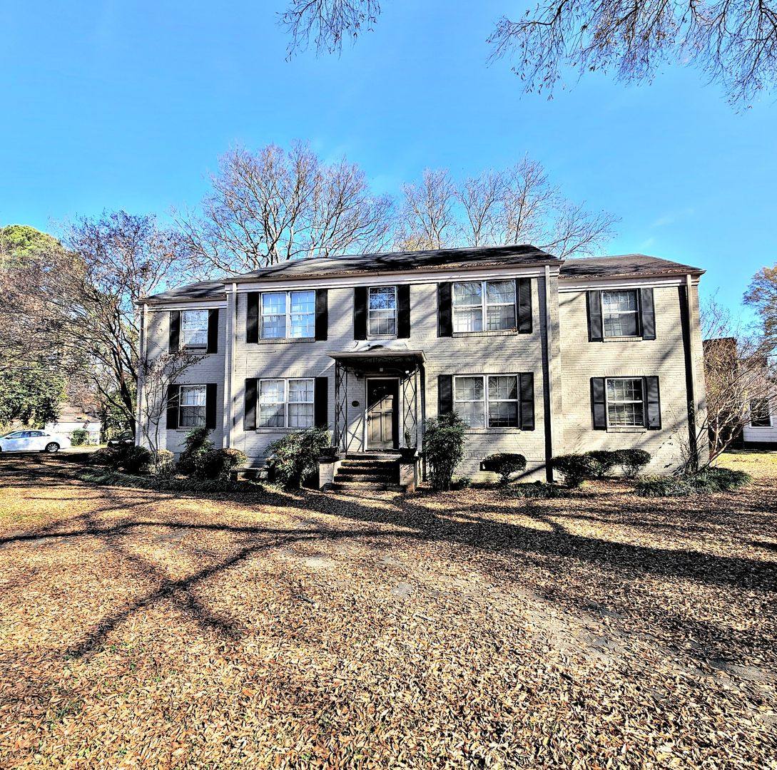 Apartment for rent at 1018-1026 Grant St SE, Decatur, AL 35601