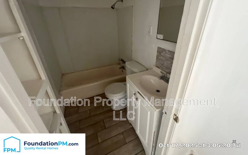 House for rent at 2320 E Warren St, Memphis, TN 38106