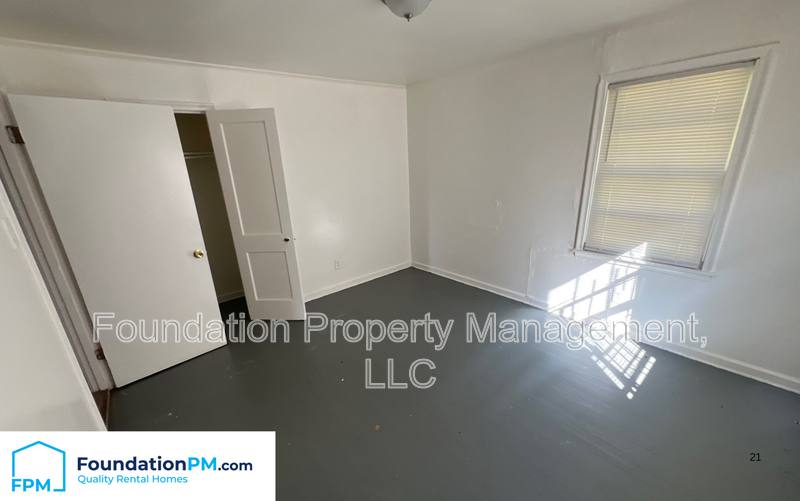 House for rent at 2320 E Warren St, Memphis, TN 38106