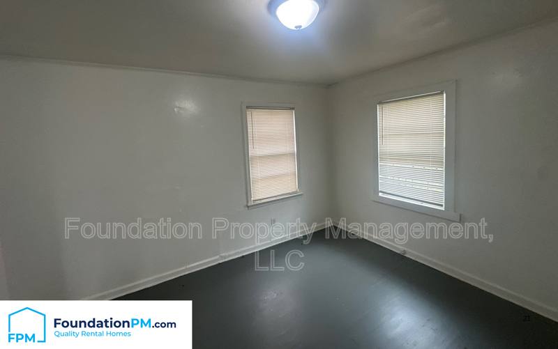 House for rent at 2320 E Warren St, Memphis, TN 38106
