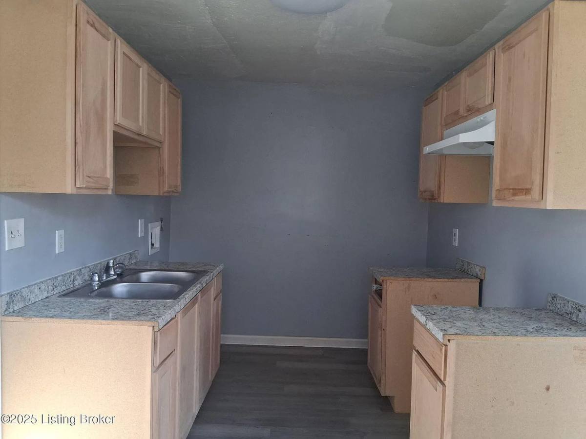 Apartment for rent at 4205 Norene Lane, Louisville, KY 40219