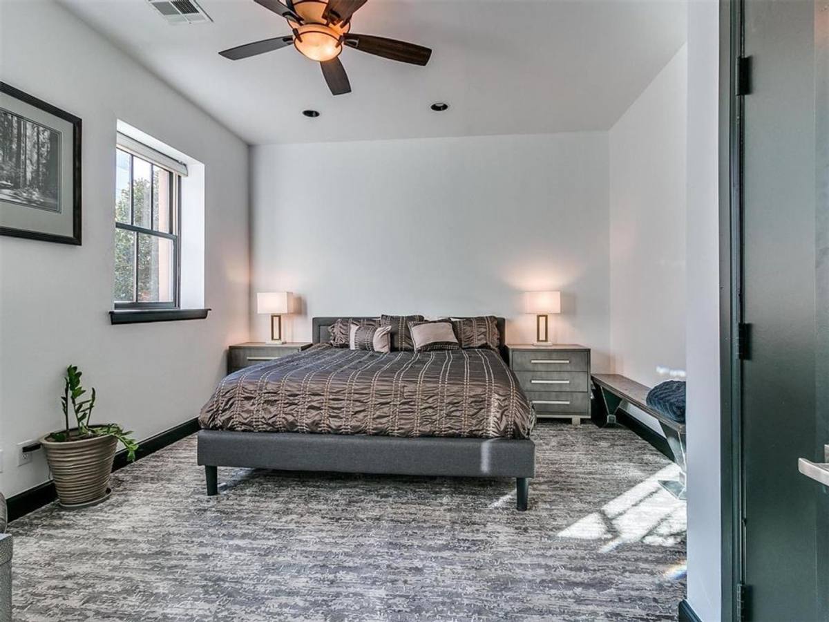 Townhouse for rent at 109 NE 3rd St, Oklahoma City, OK 73104