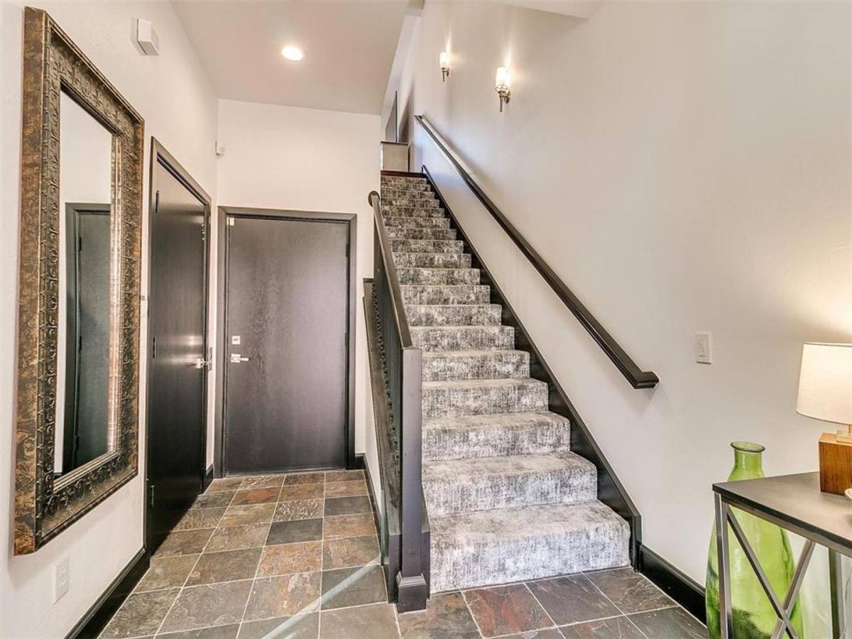 Townhouse for rent at 109 NE 3rd St, Oklahoma City, OK 73104