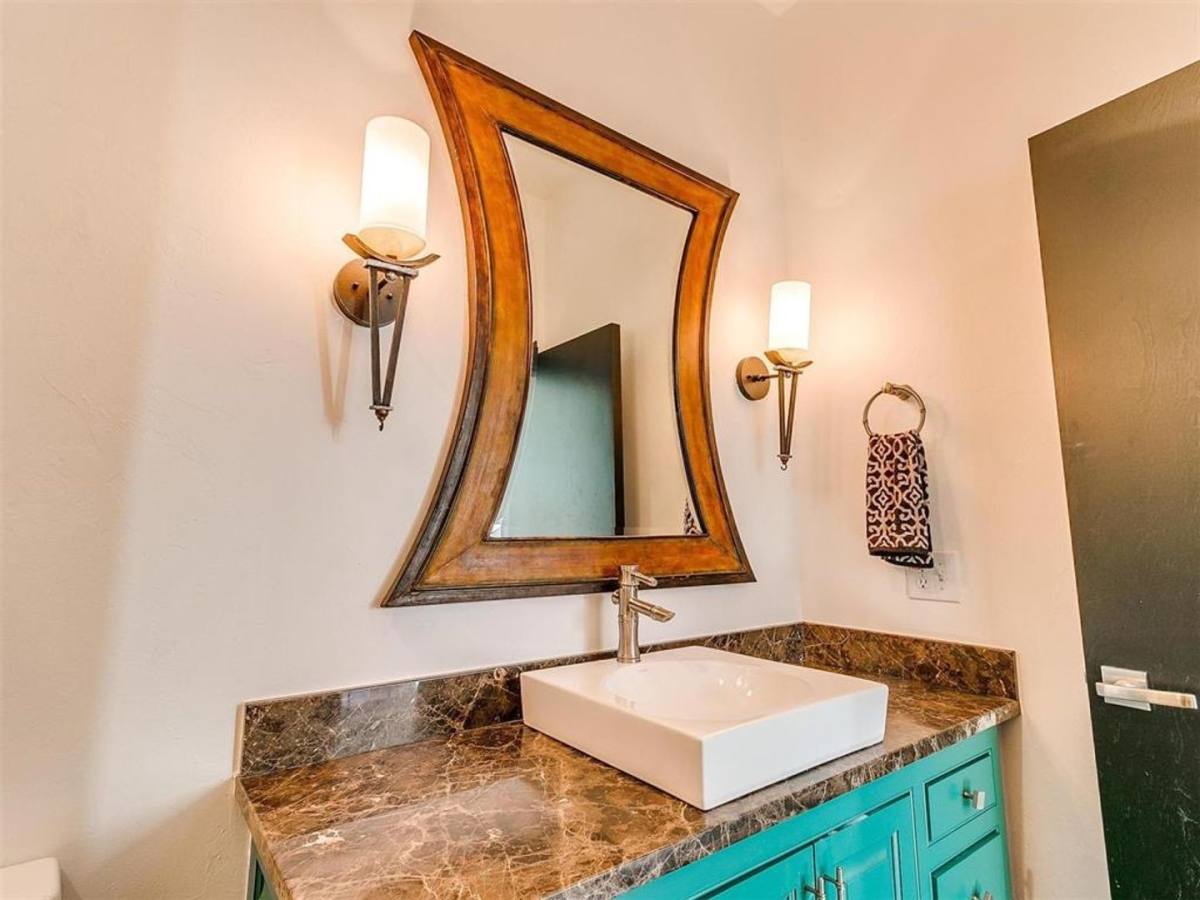 Townhouse for rent at 109 NE 3rd St, Oklahoma City, OK 73104