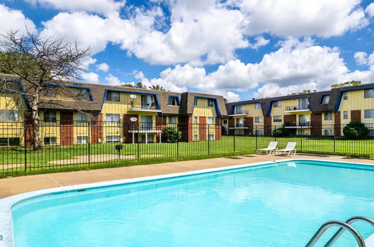 Apartment for rent at 1701 SW 37th St, Topeka, KS 66611