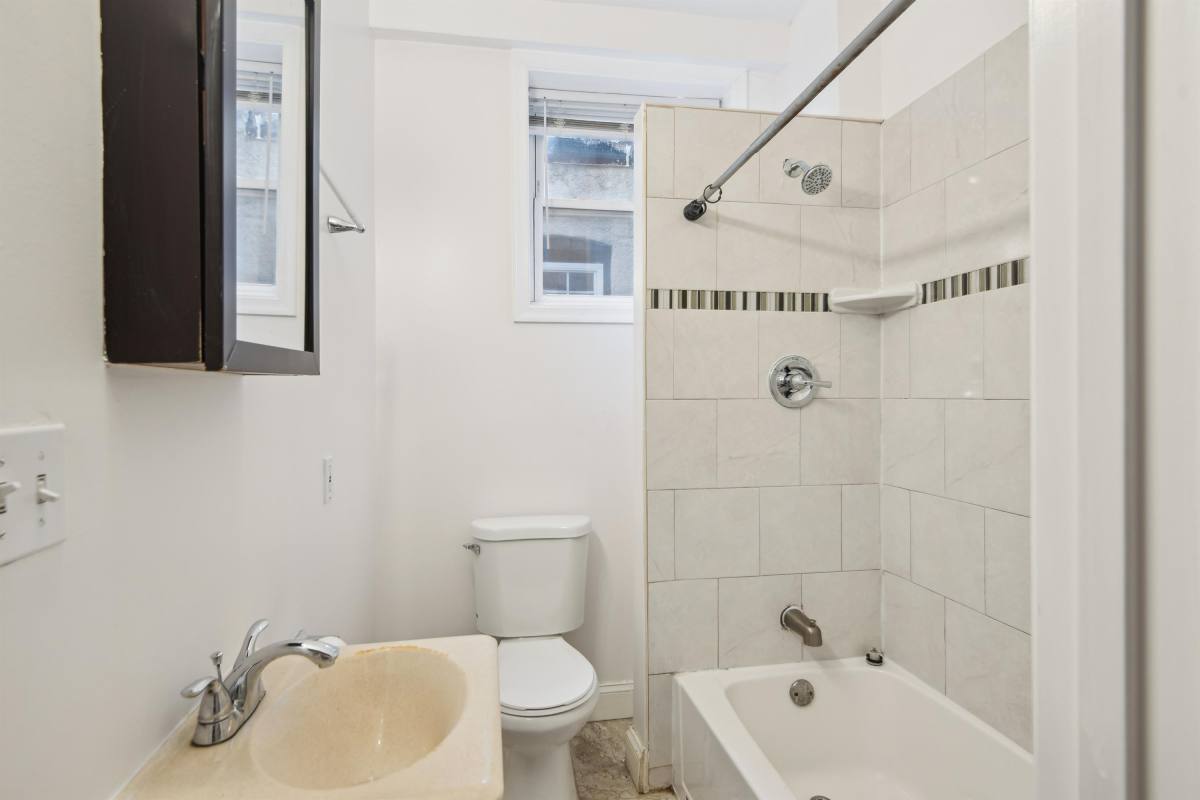Apartment for rent at 1606 Gwynns Falls Parkway #3, Baltimore, MD 21217