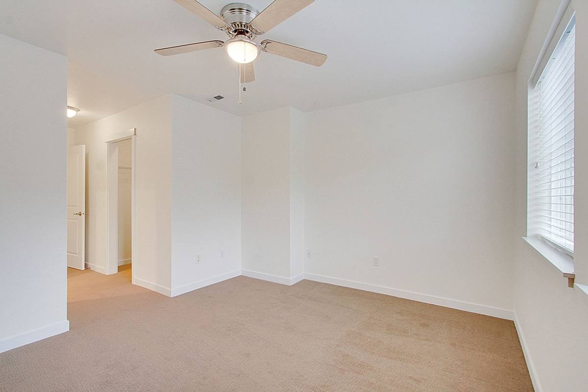 Apartment for rent at 4301 Norpoint Way NE, Tacoma, WA 98422