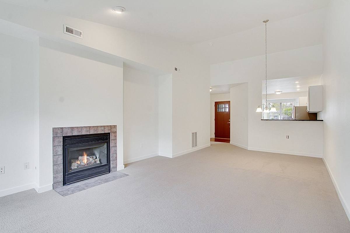 Apartment for rent at 4301 Norpoint Way NE, Tacoma, WA 98422