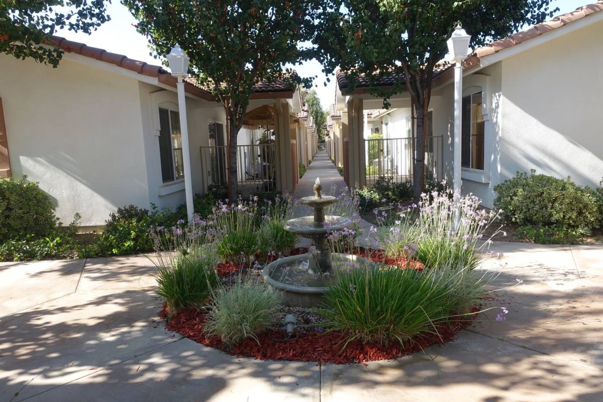 Apartment for rent at 1711 Pepper Tree Dr, Hemet, CA 92545