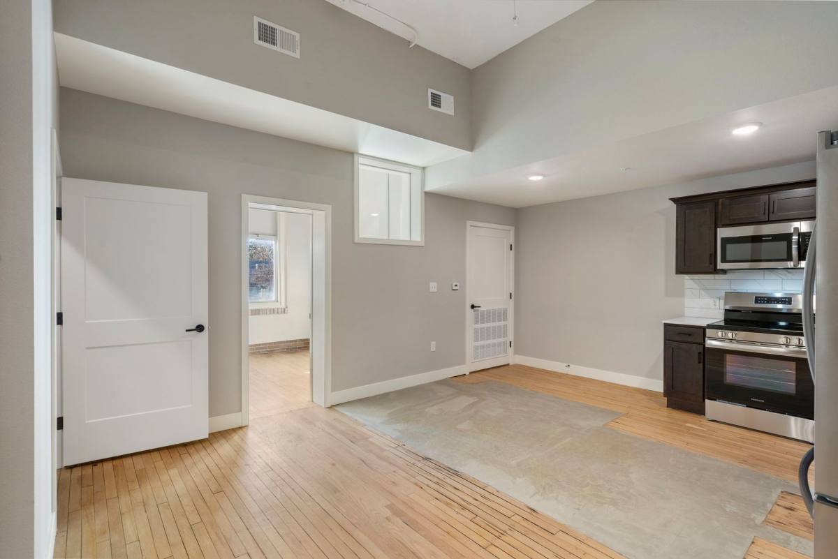 Apartment for rent at 1409 N Washington Ave, Springfield, MO 65802