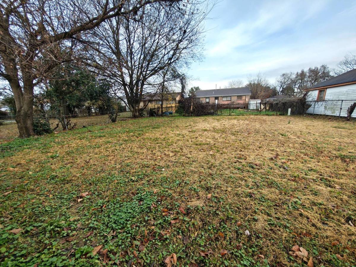 House for rent at 580 Blackhawk Rd, Memphis, TN 38109