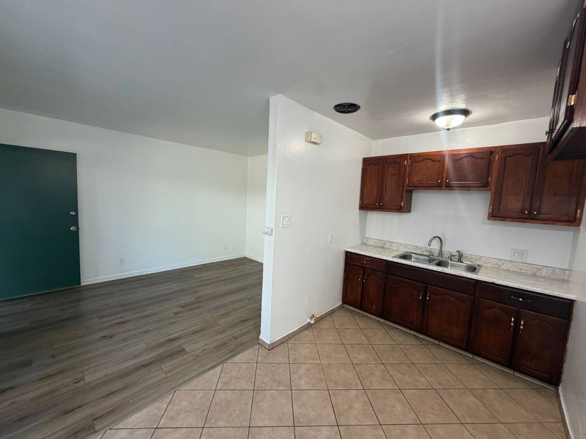 Apartment for rent at 1518-40 E Artesia Blvd, Long Beach, CA 90805