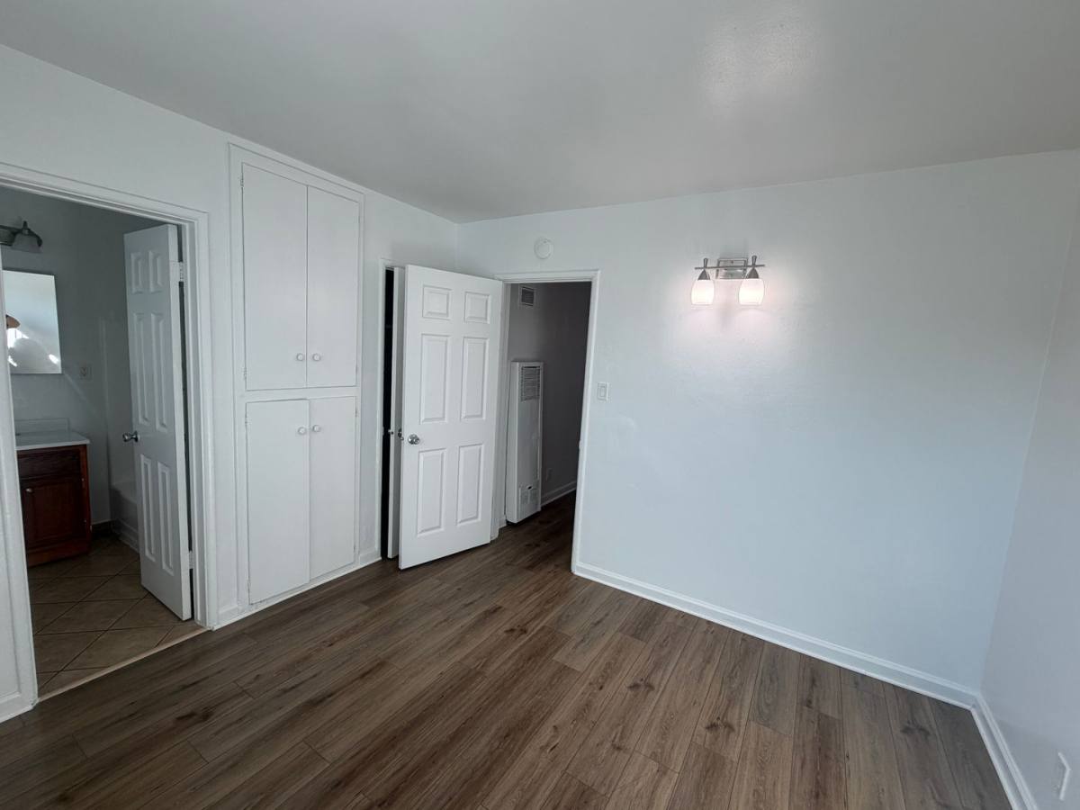 Apartment for rent at 1518-40 E Artesia Blvd, Long Beach, CA 90805