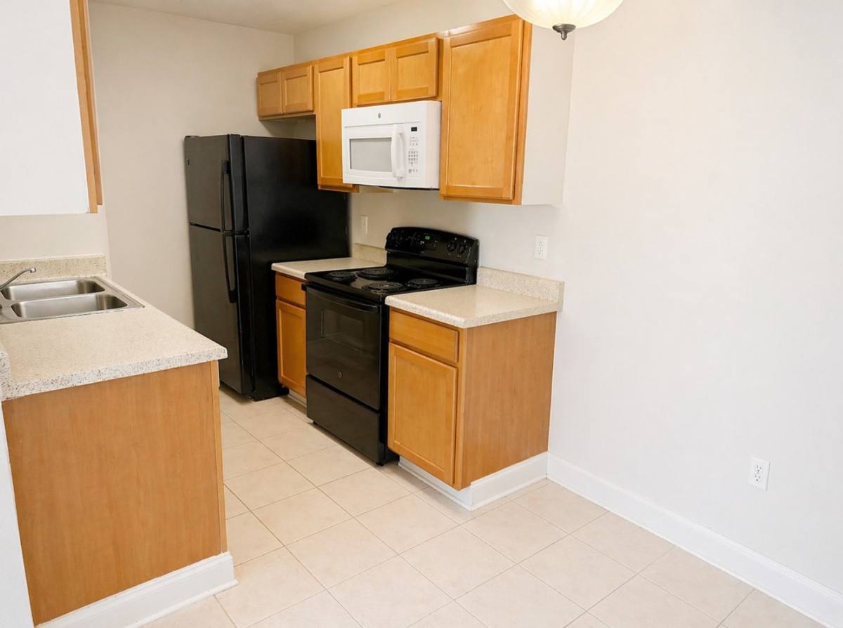 Apartment for rent at 8720 Livingston Ave, Chalmette, LA 70043