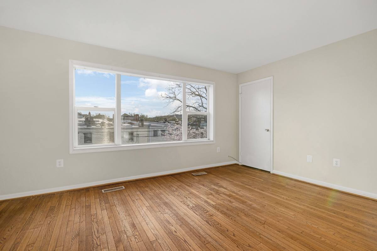 Condo for rent at 742 7th St SE #B, Washington, DC 20003