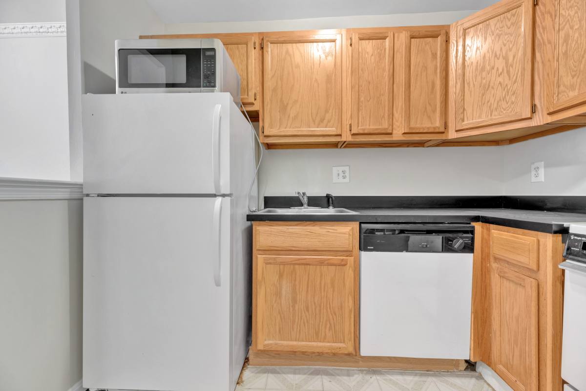 Condo for rent at 730 7th St SE #13, Washington, DC 20003
