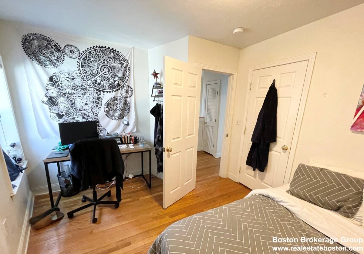 Apartment for rent at 147 Marcella St #3, Roxbury, MA 02119