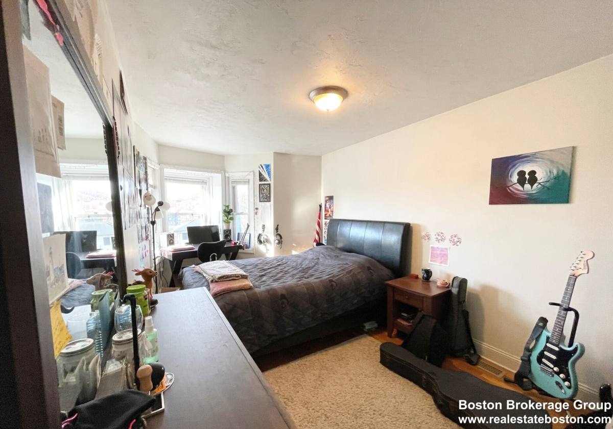 Apartment for rent at 147 Marcella St #3, Roxbury, MA 02119