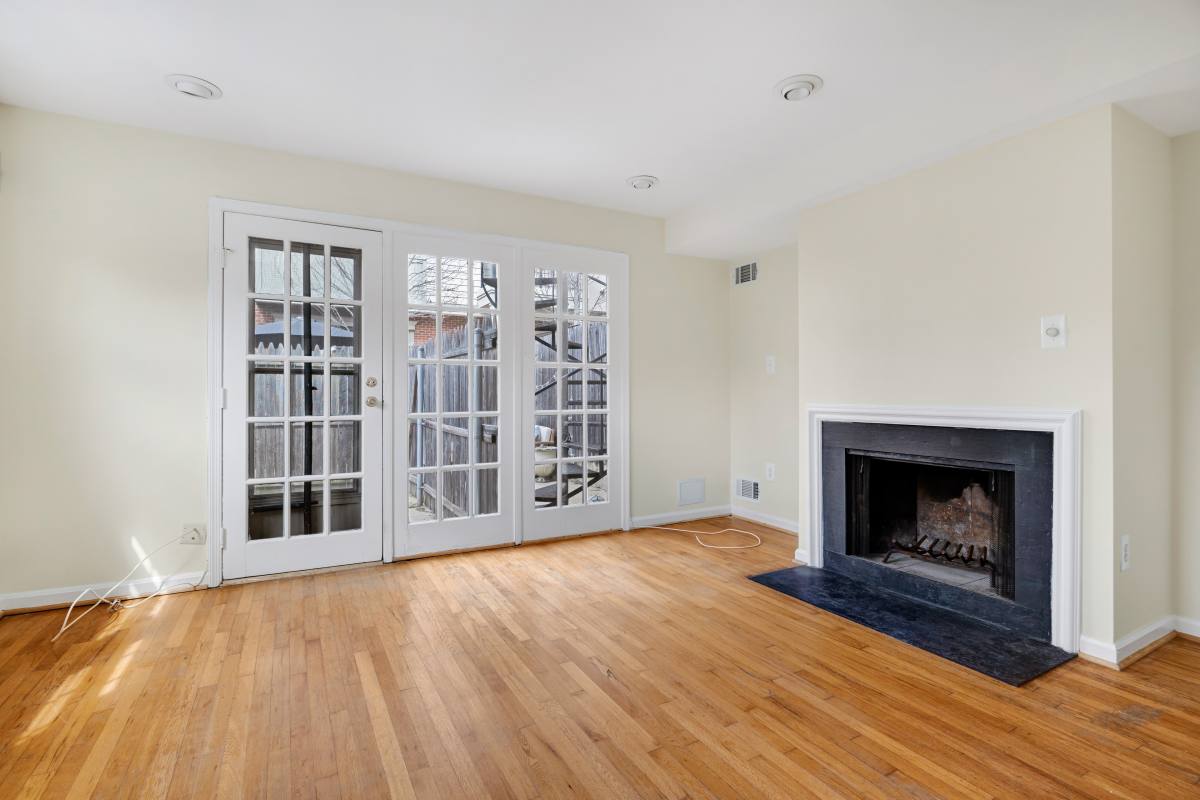 Condo for rent at 4450 Macarthur Blvd NW #7A, Washington, DC 20007