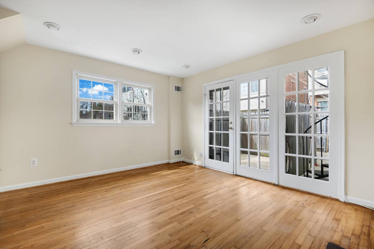 Condo for rent at 4450 Macarthur Blvd NW #7A, Washington, DC 20007