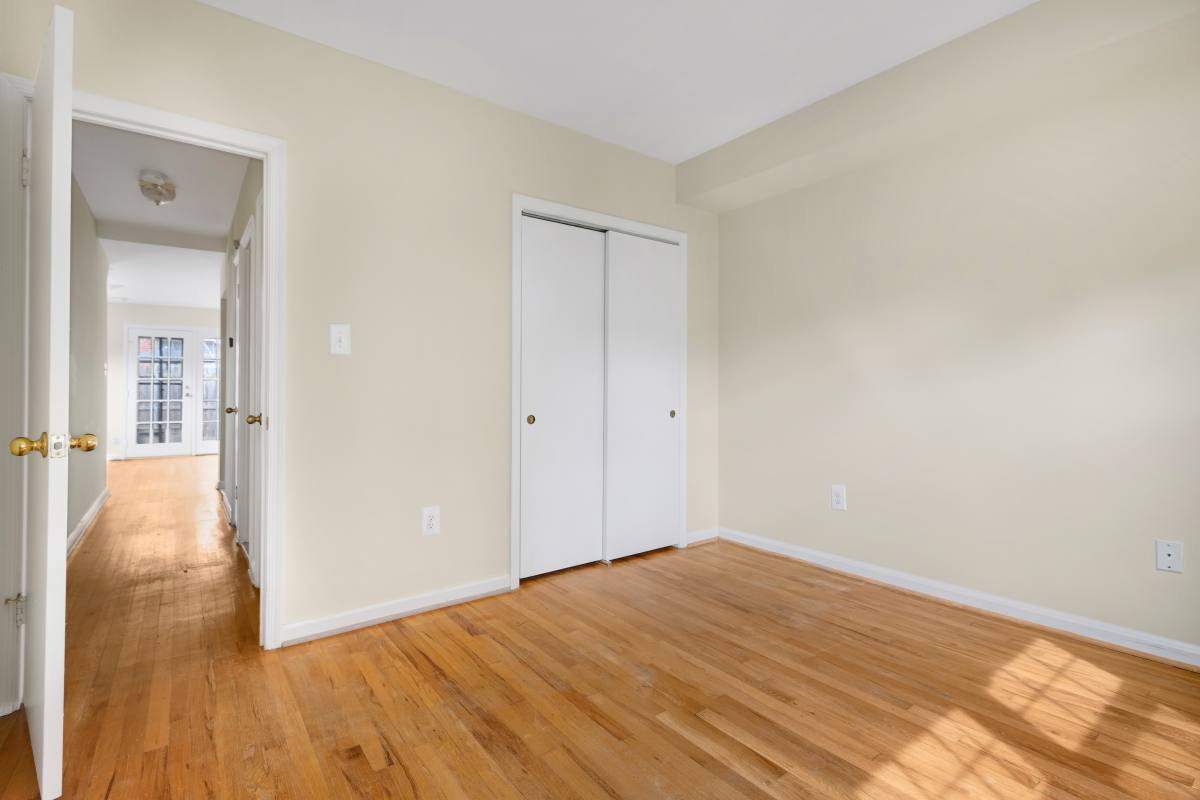 Condo for rent at 4450 Macarthur Blvd NW #7A, Washington, DC 20007
