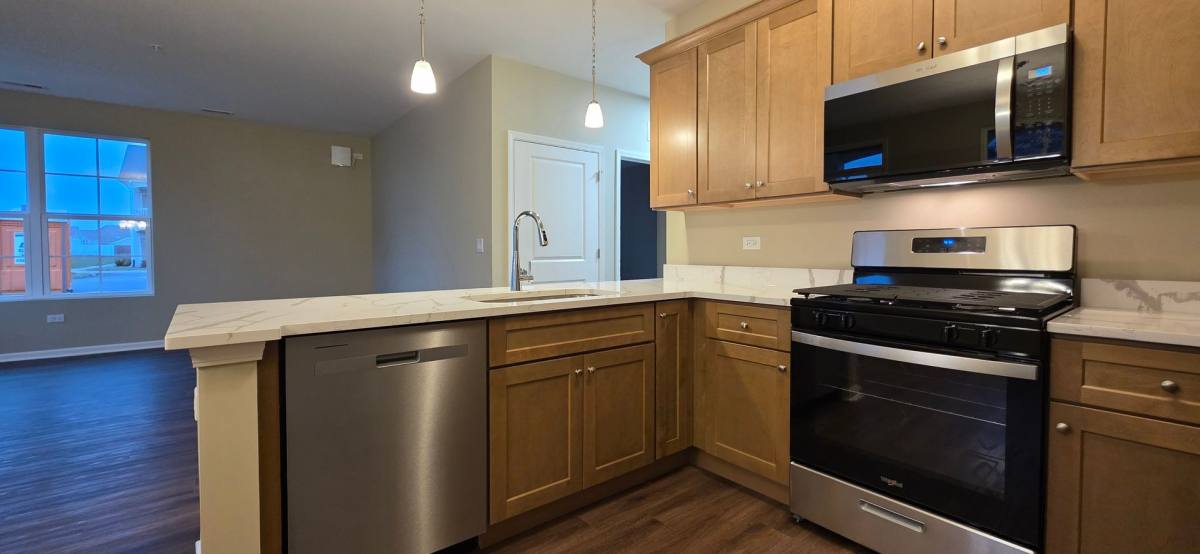 Apartment for rent at 396 Timber Pointe Dr, Joliet, IL 60431