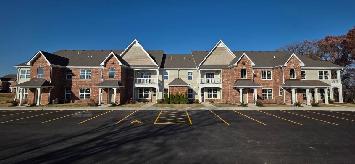 Apartment for rent at 396 Timber Pointe Dr, Joliet, IL 60431