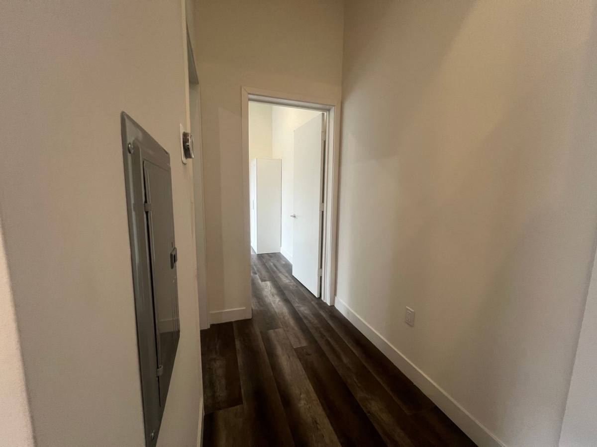 Apartment for rent at 1010 E 25th St, Los Angeles, CA 90011