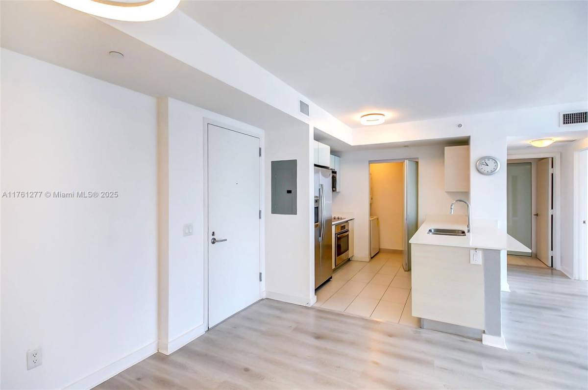 Apartment for rent at 4250 Biscayne Blvd #918, Miami, FL 33137