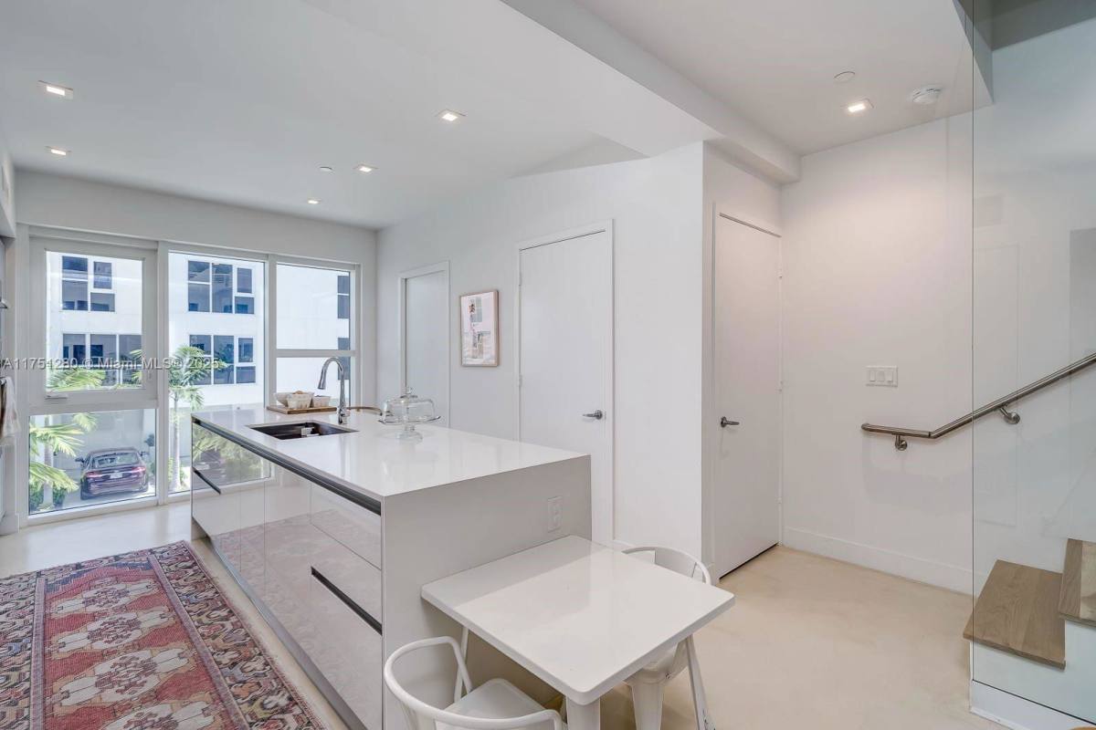 Townhouse for rent at 455 NE 39th St #204, Miami, FL 33137