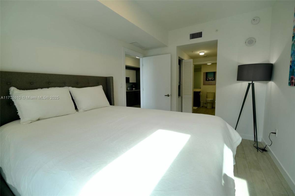 Condo for rent at 321 NE 26th St #709, Miami, FL 33137